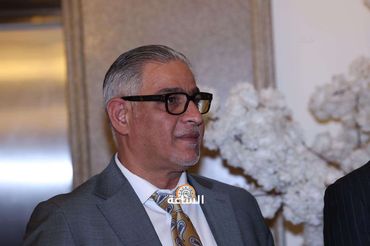 Madar Al-Saa Images 0.6128343138121057