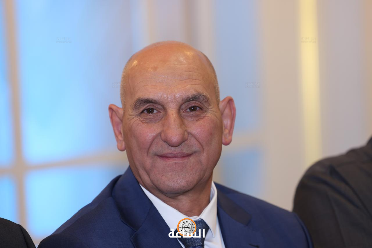 Madar Al-Saa Images 0.1544770007160311