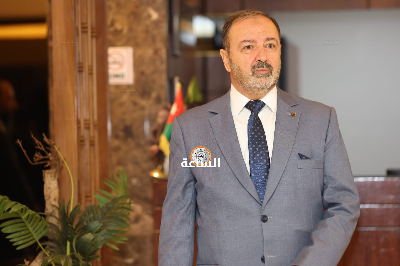 Madar Al-Saa Images 0.05781968139432436