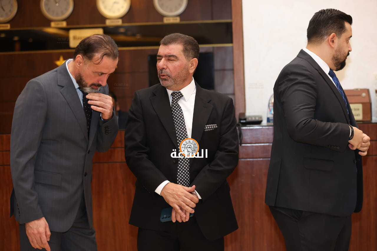 Madar Al-Saa Images 0.8825766927620217