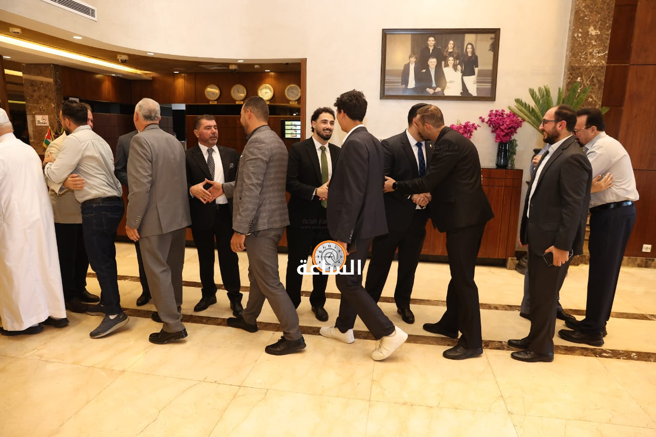 Madar Al-Saa Images 0.12458669643364395