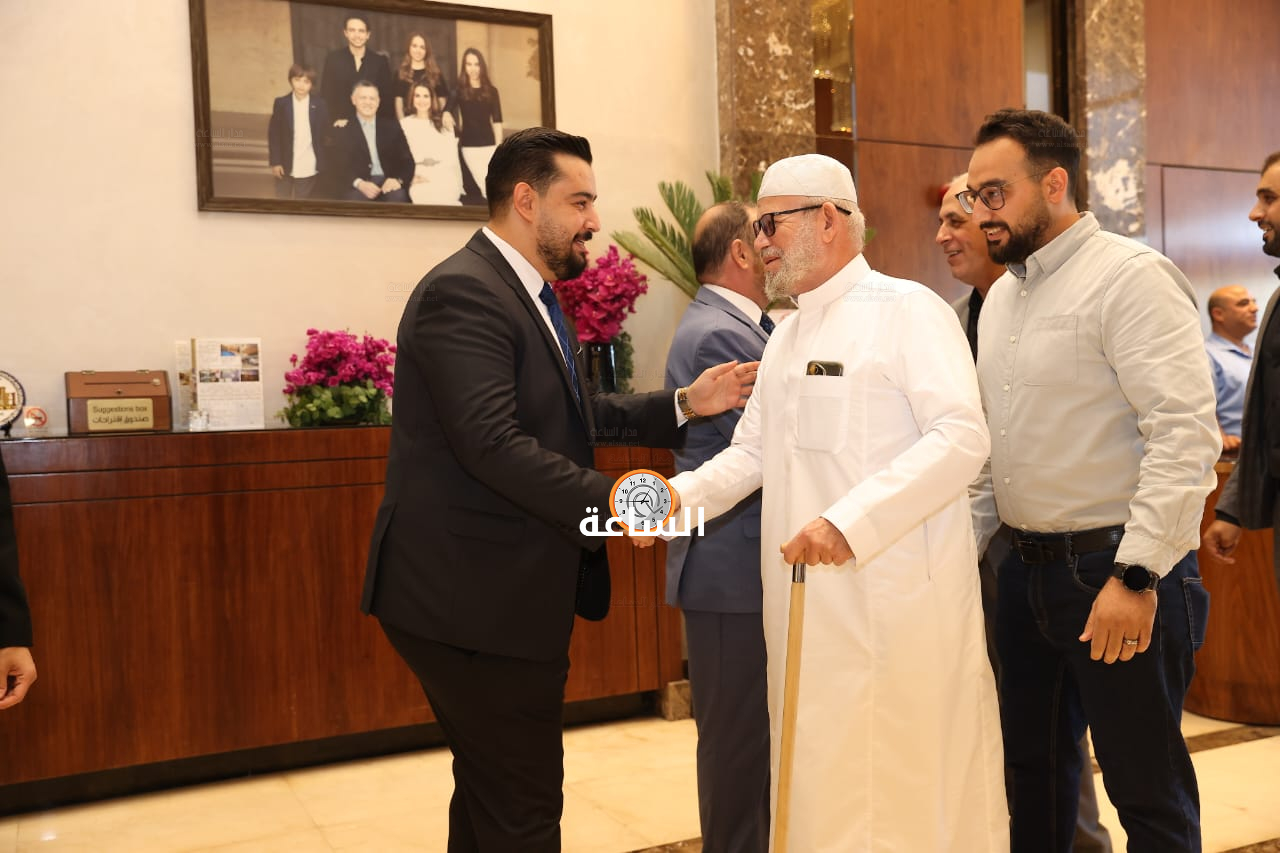 Madar Al-Saa Images 0.9814024573443515