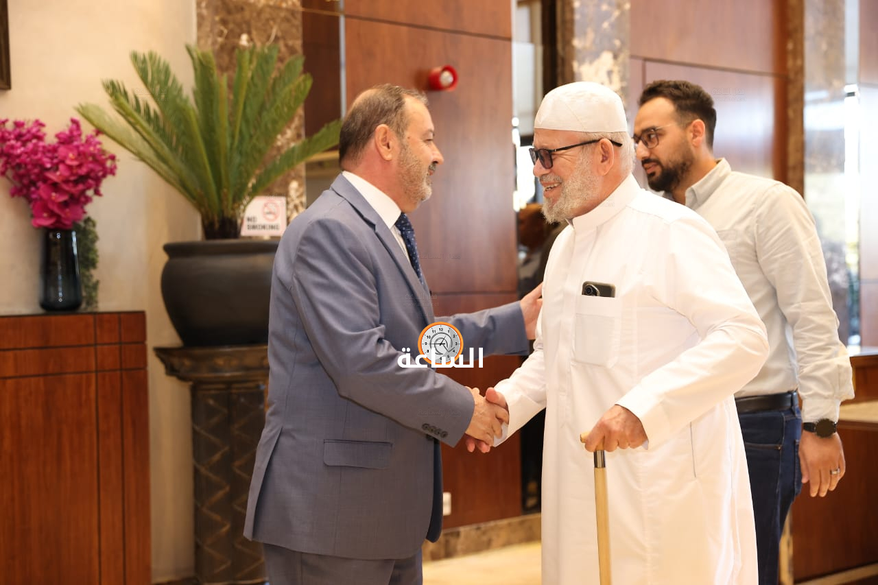 Madar Al-Saa Images 0.7021081141260418