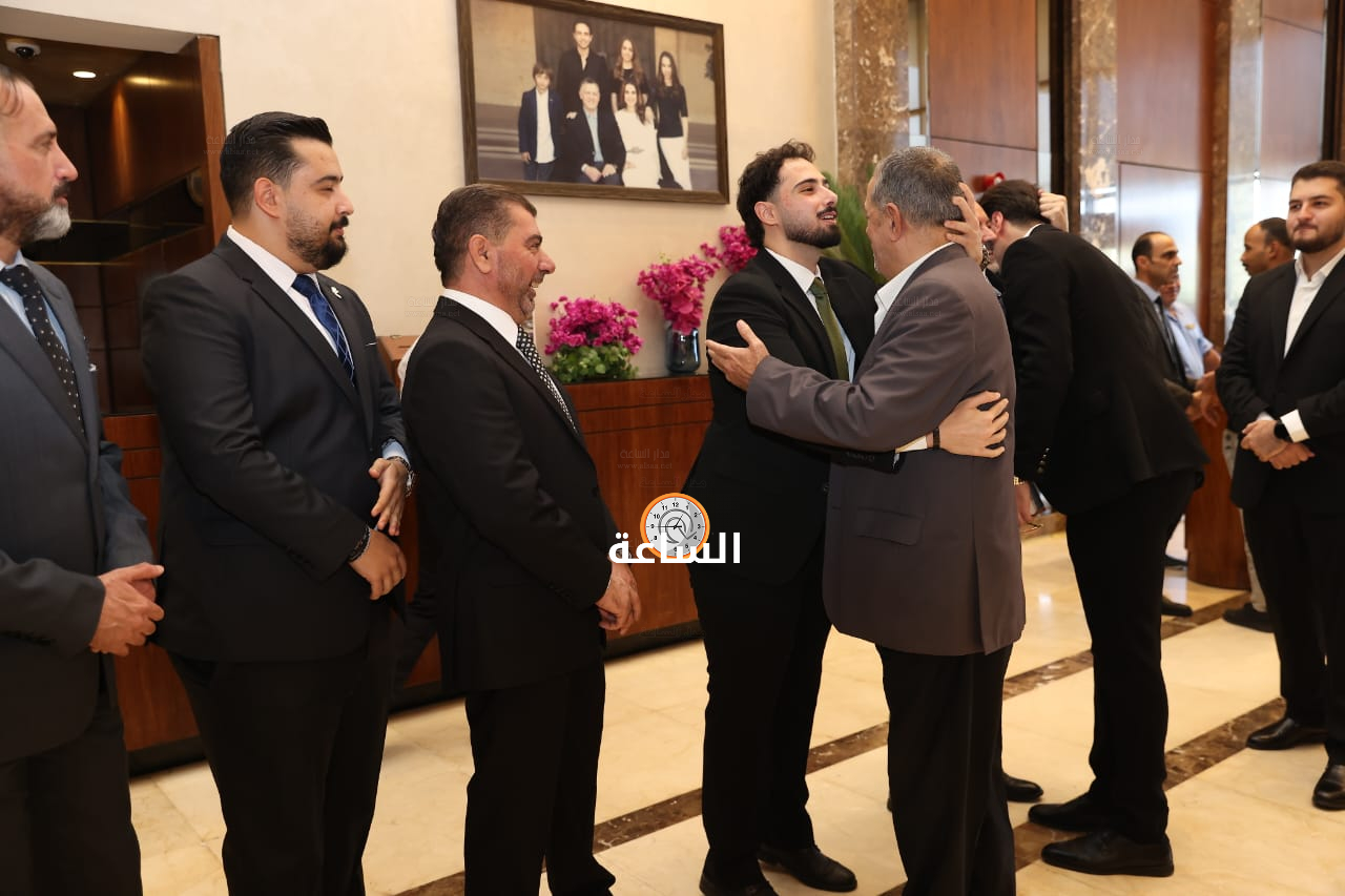 Madar Al-Saa Images 0.8060127897662835