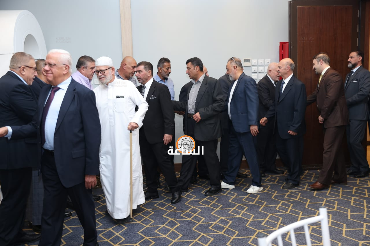 Madar Al-Saa Images 0.10588458592993577