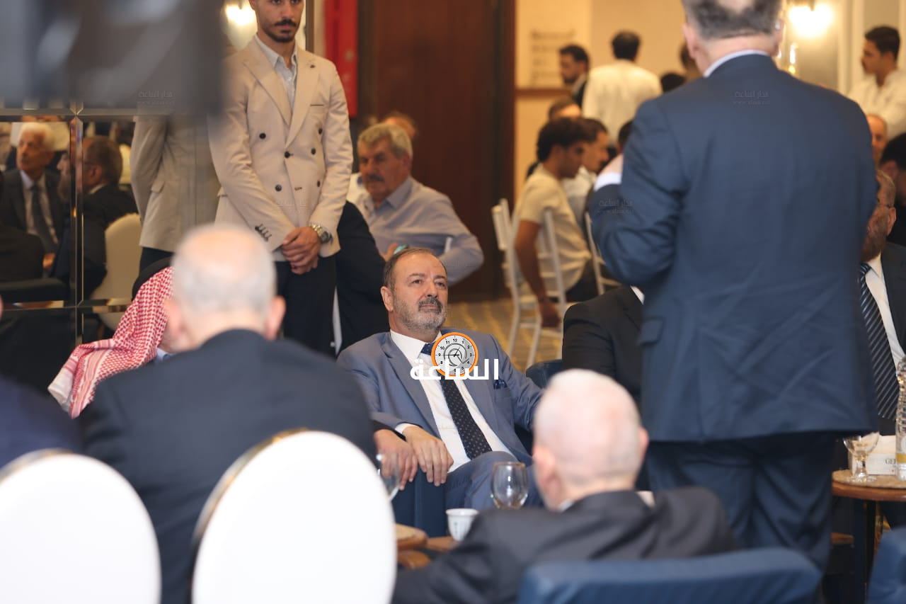 Madar Al-Saa Images 0.7719659305495576