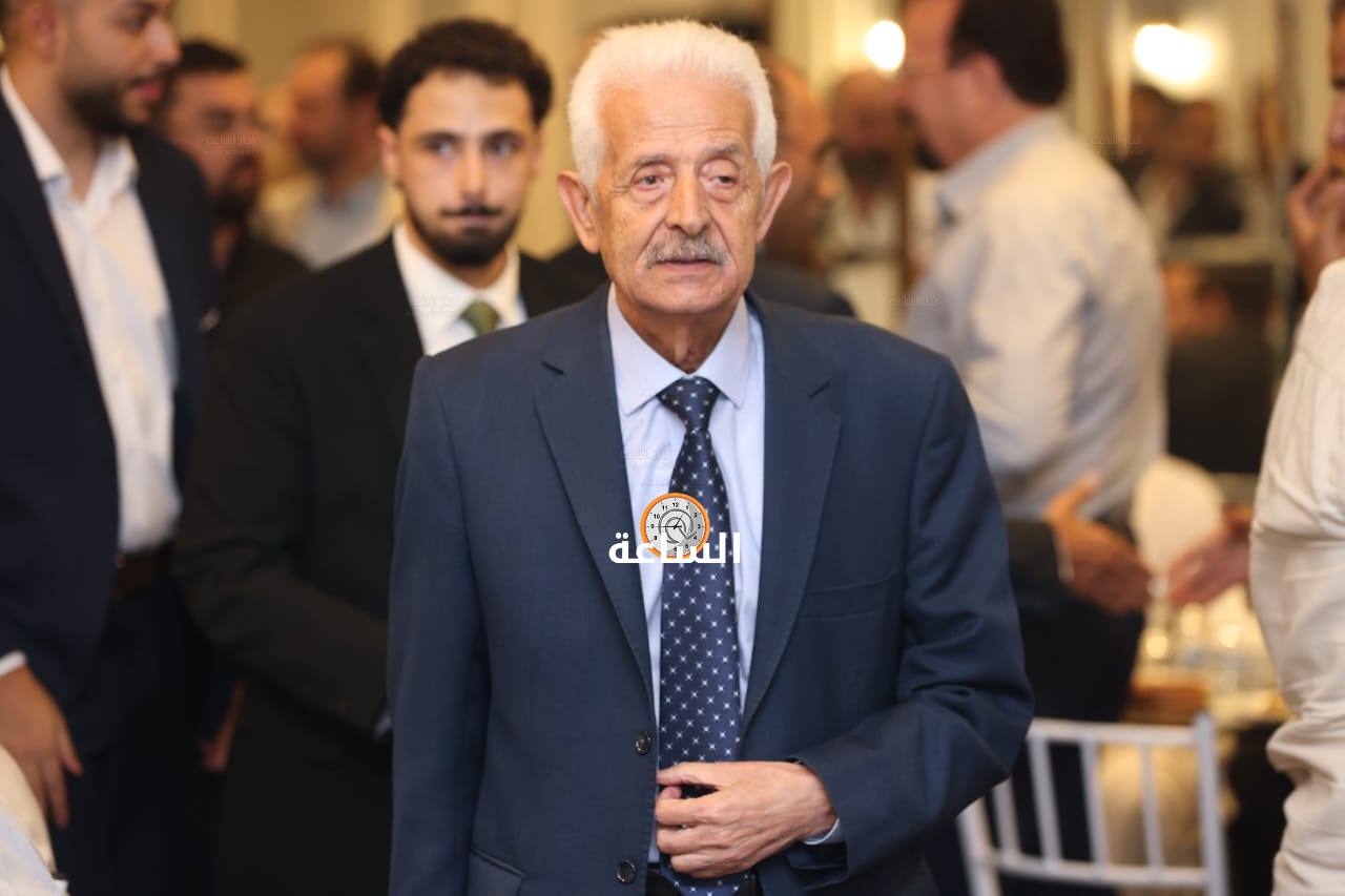 Madar Al-Saa Images 0.8758982300027286