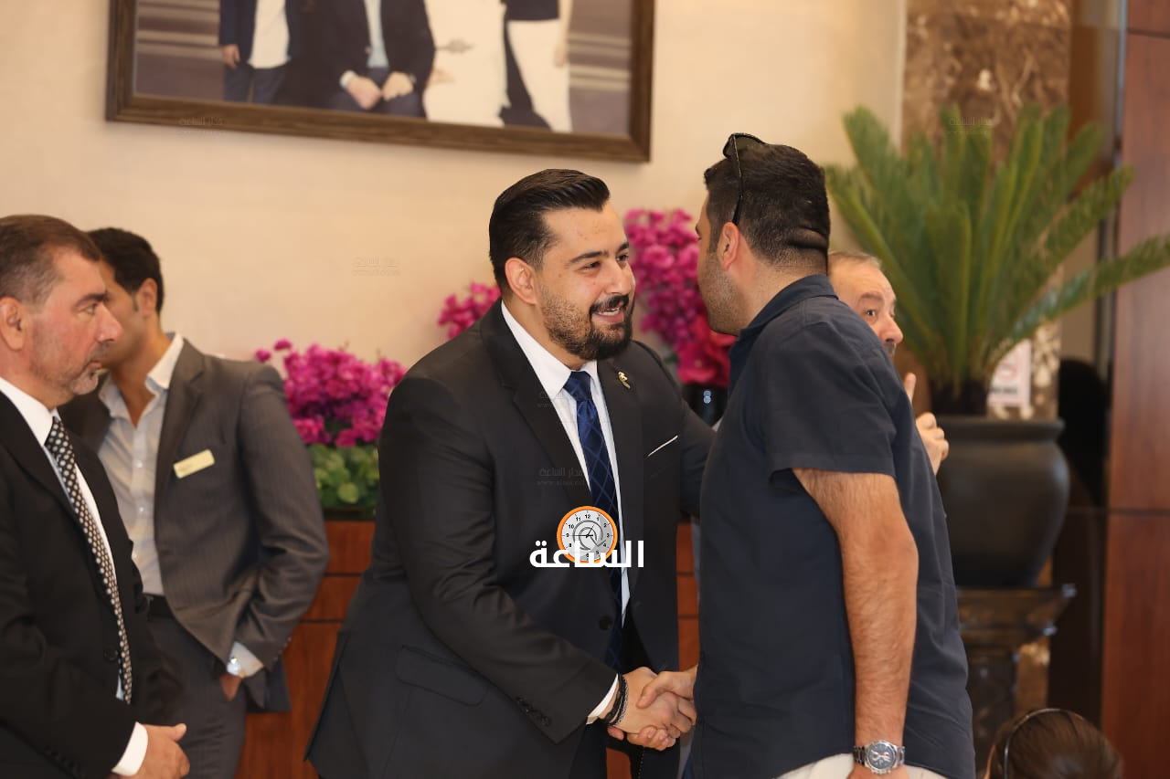 Madar Al-Saa Images 0.7379940537125349
