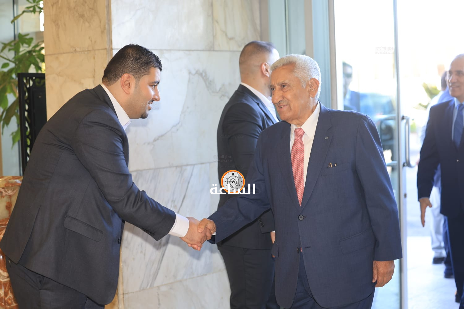 Madar Al-Saa Images 0.4692887710590422