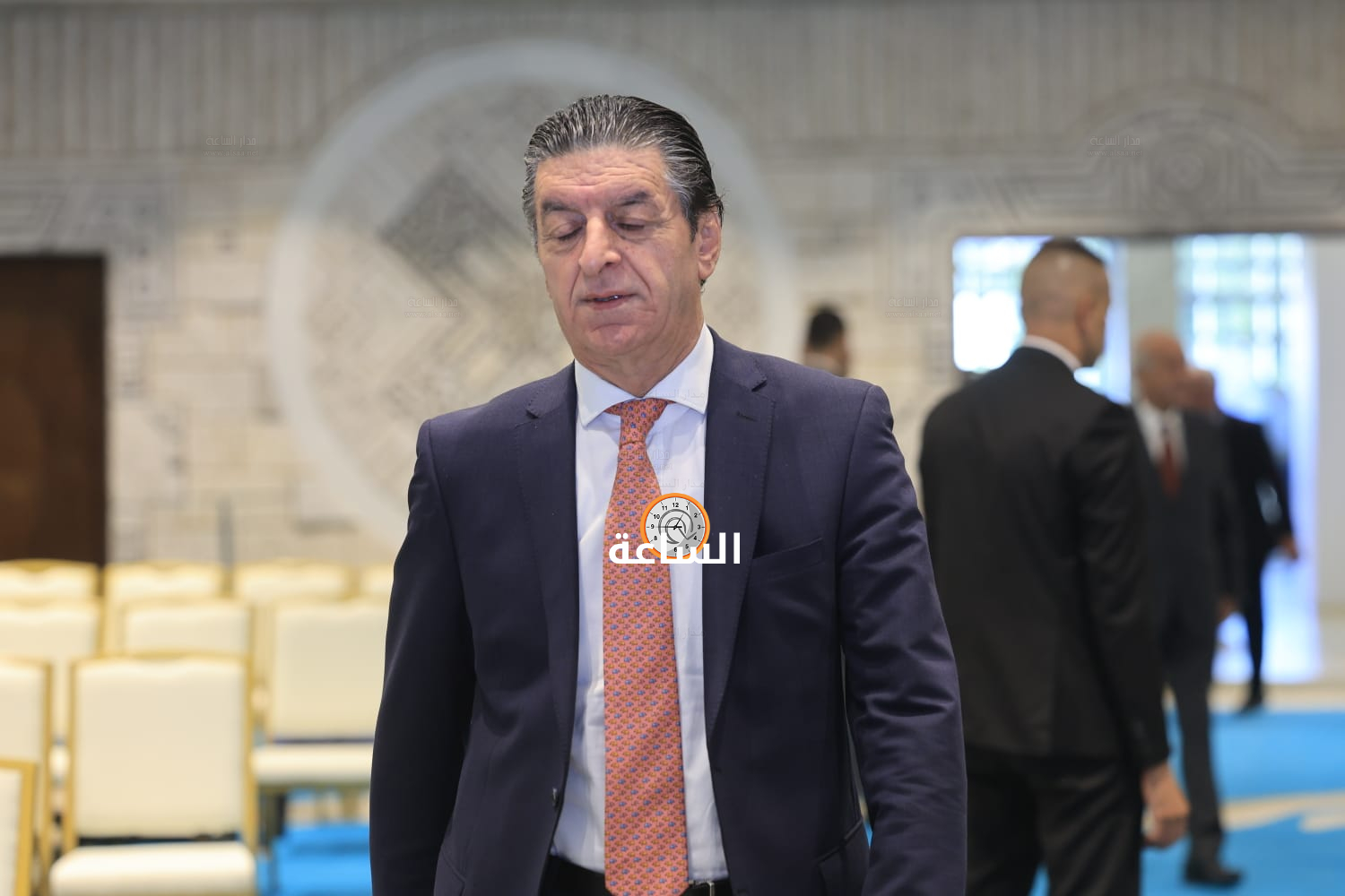 Madar Al-Saa Images 0.04437339860381029