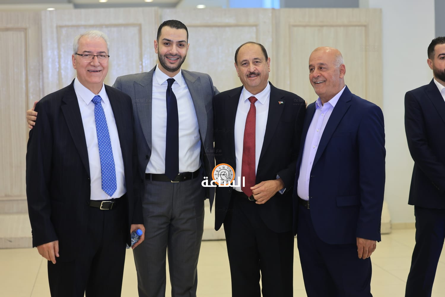 Madar Al-Saa Images 0.45934585159317287