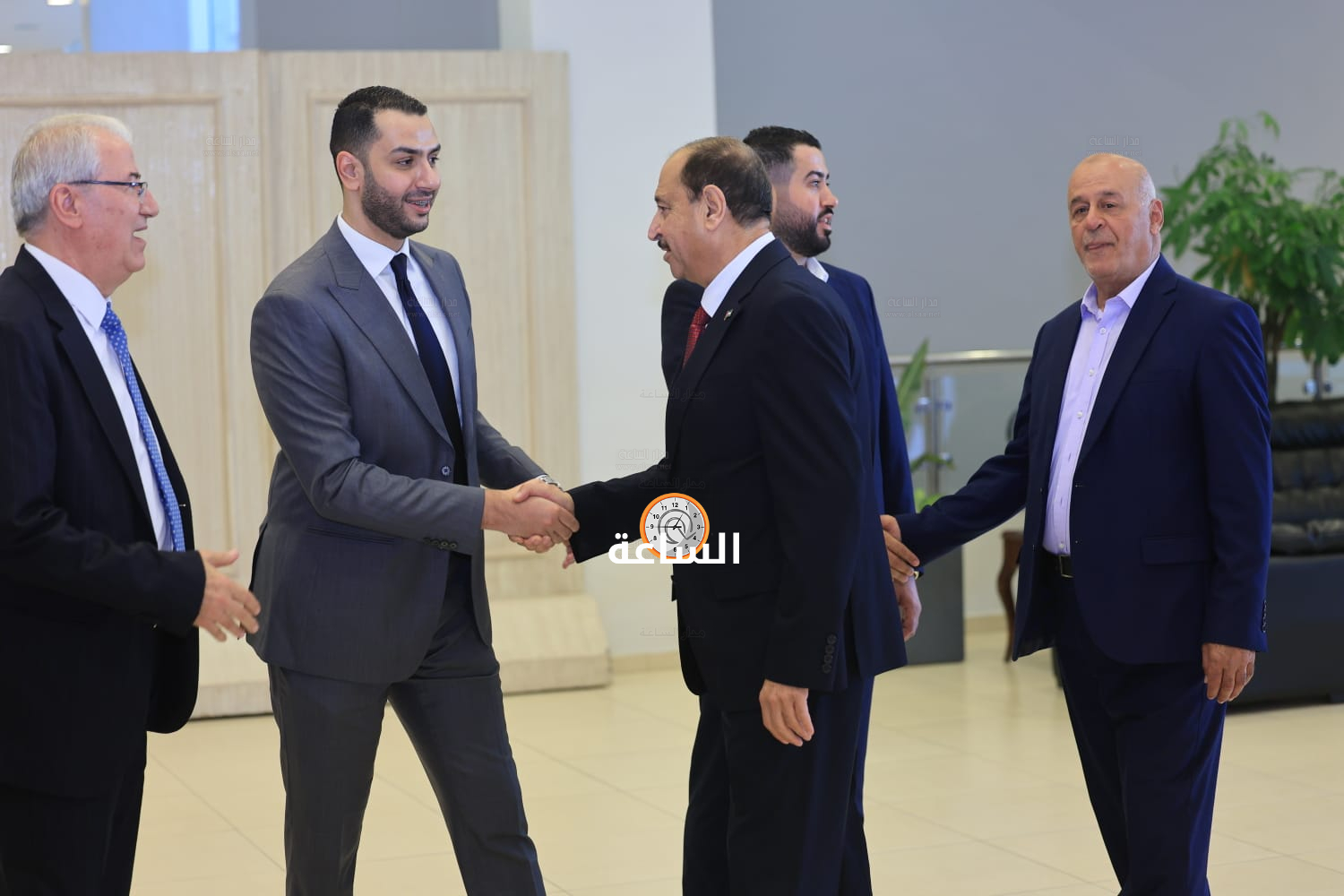 Madar Al-Saa Images 0.6091684066705574