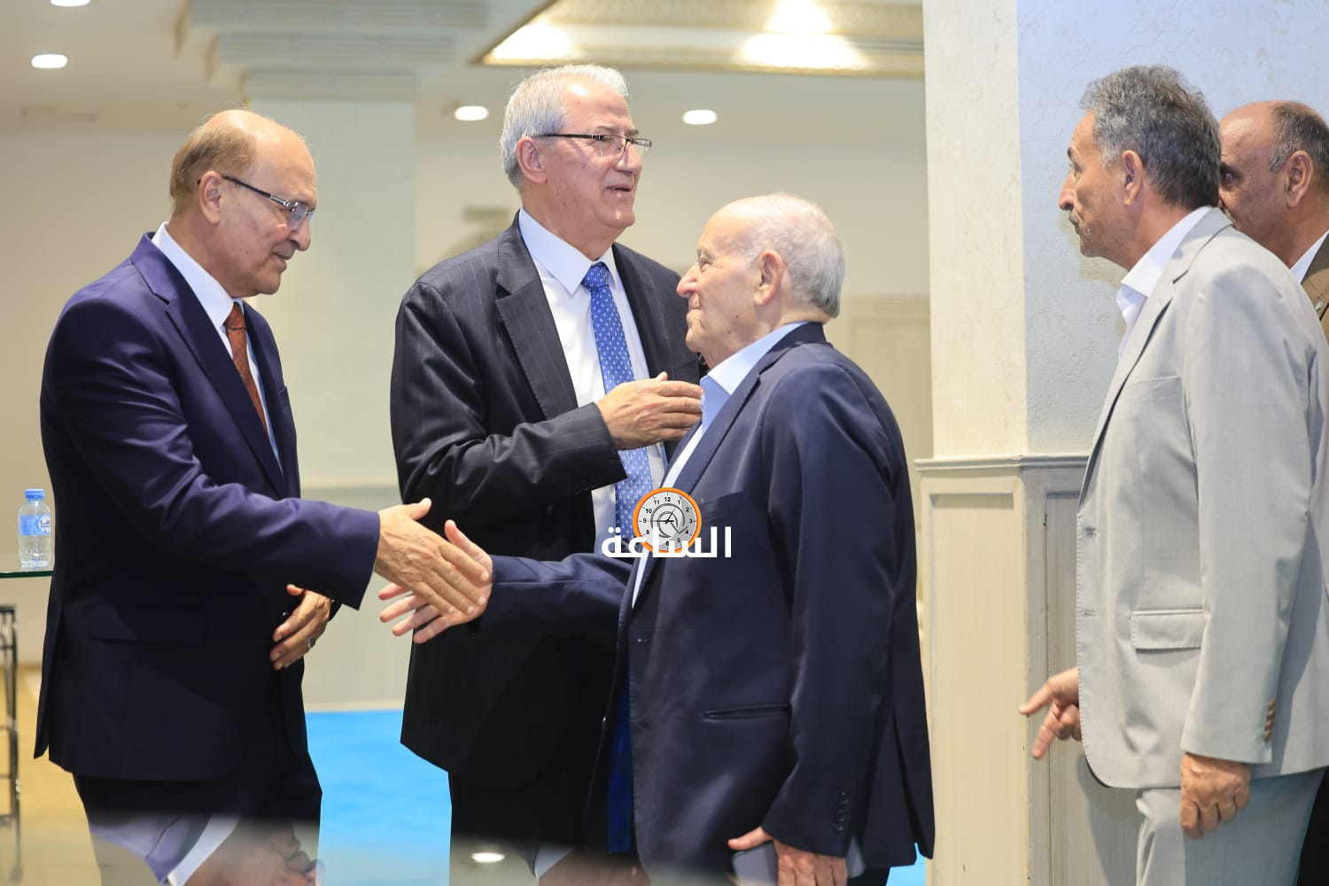 Madar Al-Saa Images 0.6251127363649871