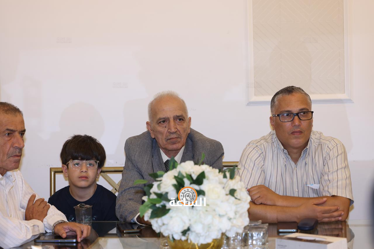 Madar Al-Saa Images 0.8507797056083305