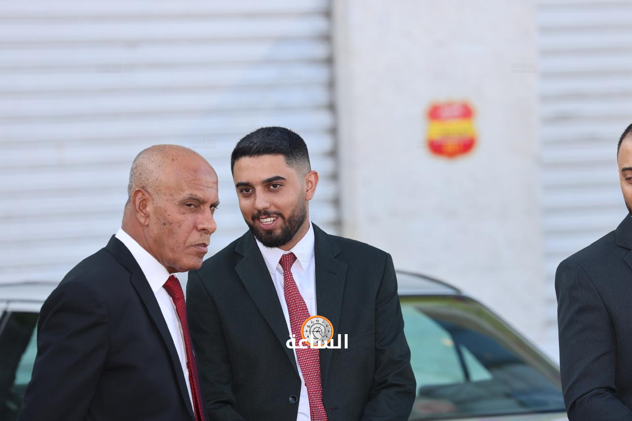 Madar Al-Saa Images 0.08695402443111144