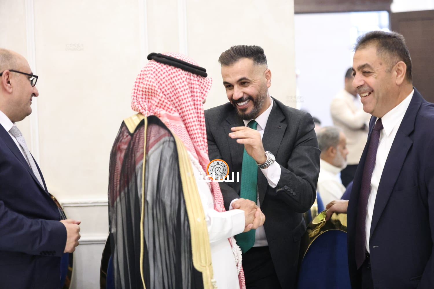 Madar Al-Saa Images 0.08368373393207862
