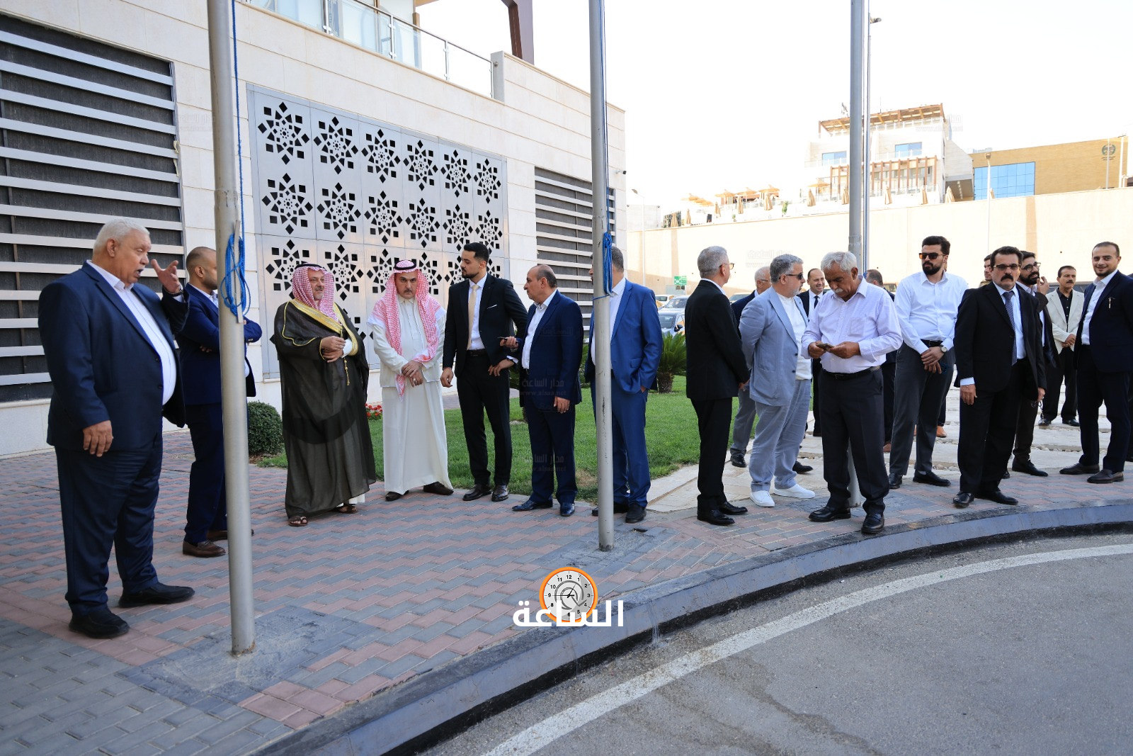 Madar Al-Saa Images 0.12986561543199682