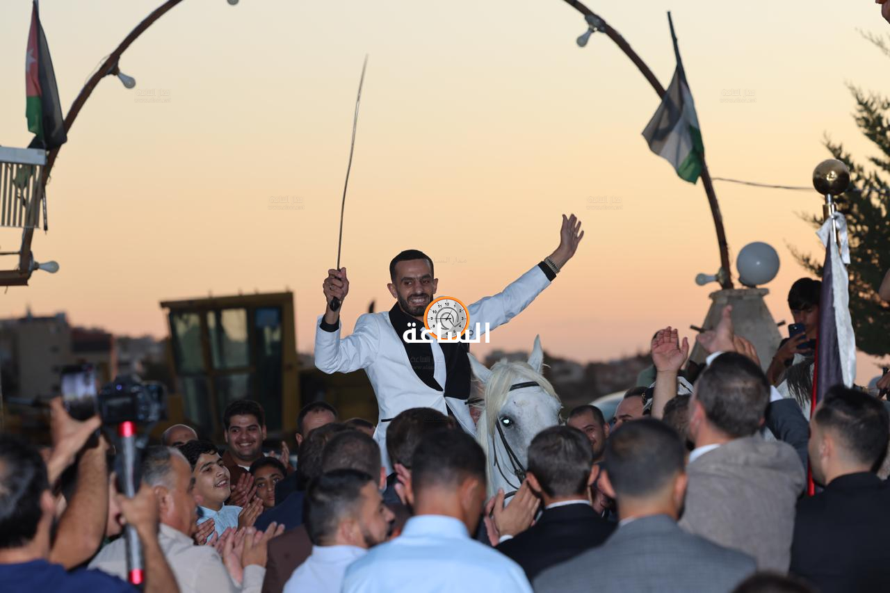 Madar Al-Saa Images 0.4812236066687363