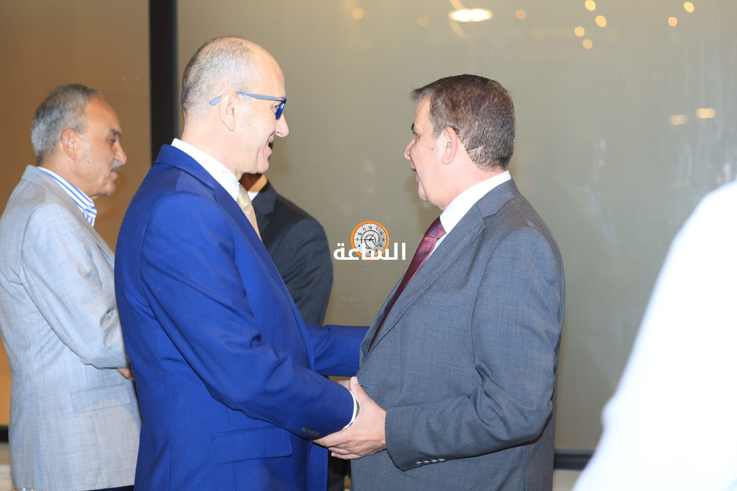Madar Al-Saa Images 0.005313430806941688