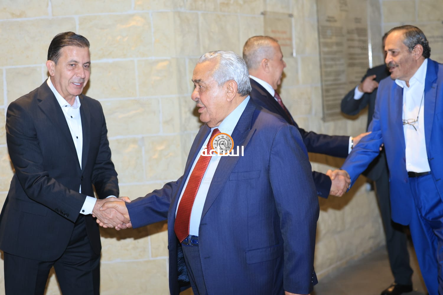 Madar Al-Saa Images 0.4909466132083987
