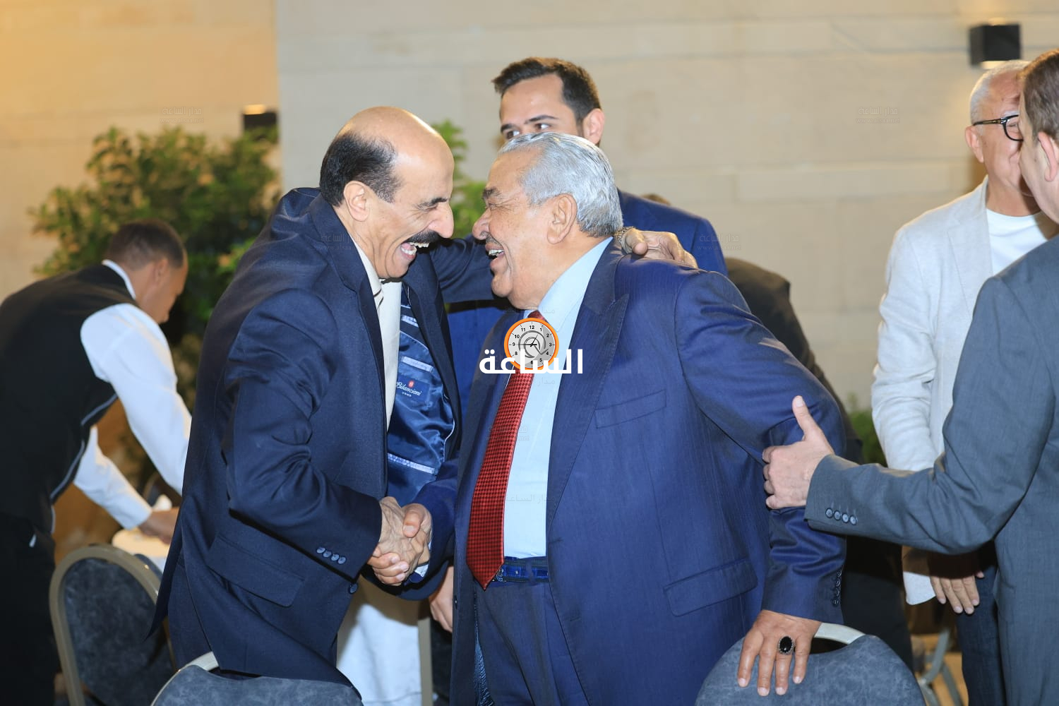 Madar Al-Saa Images 0.4343765842129482