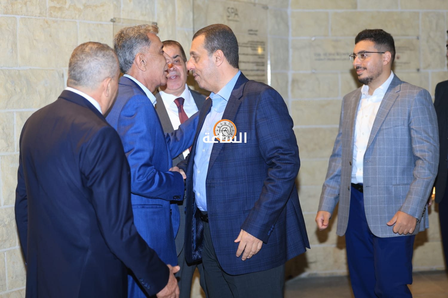 Madar Al-Saa Images 0.576246923279279