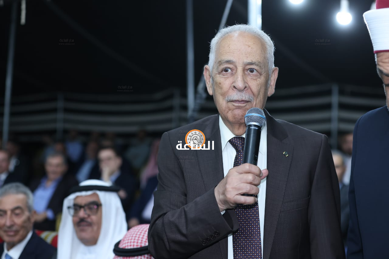 Madar Al-Saa Images 0.5436967142072119
