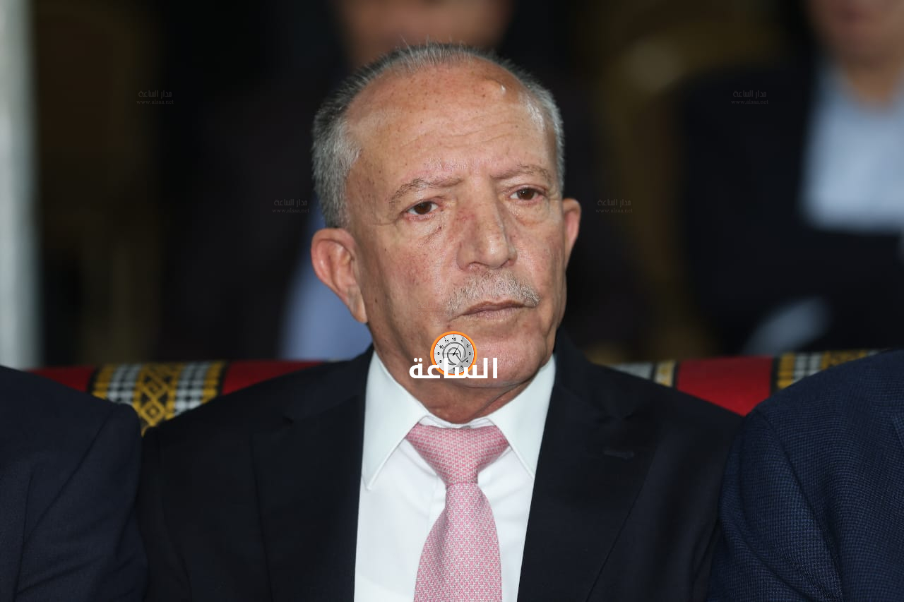 Madar Al-Saa Images 0.328803512299215