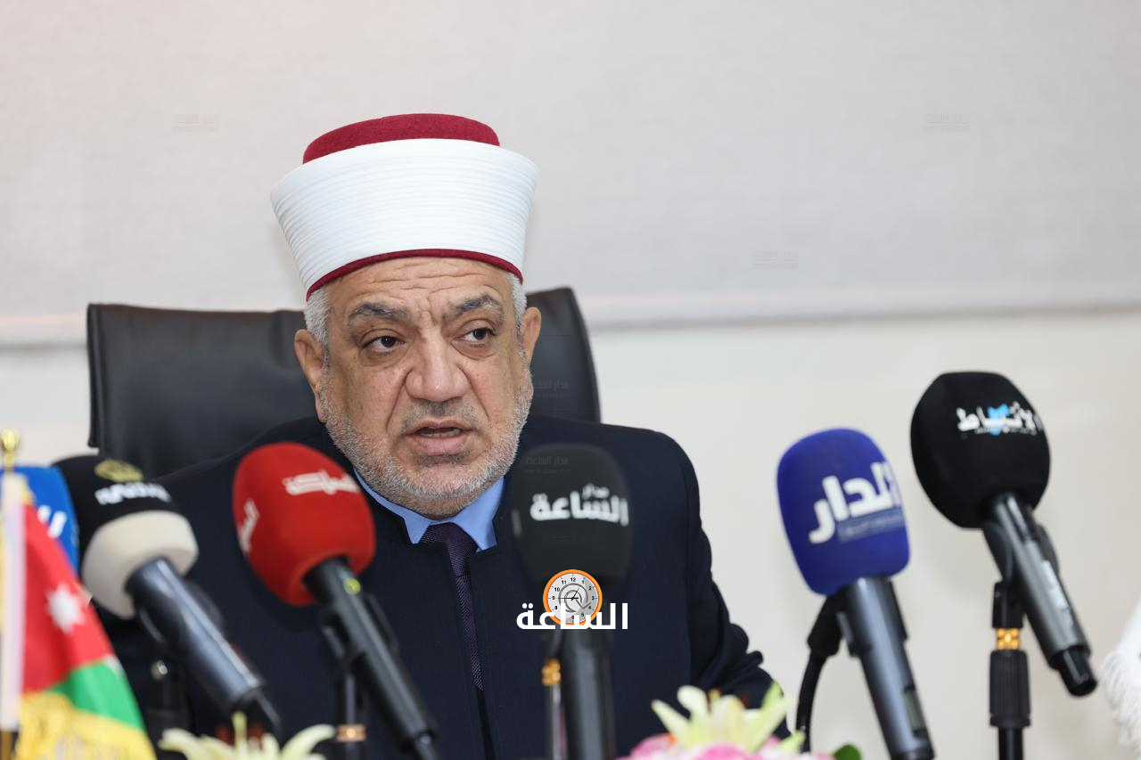 Madar Al-Saa Images 0.357344642436385