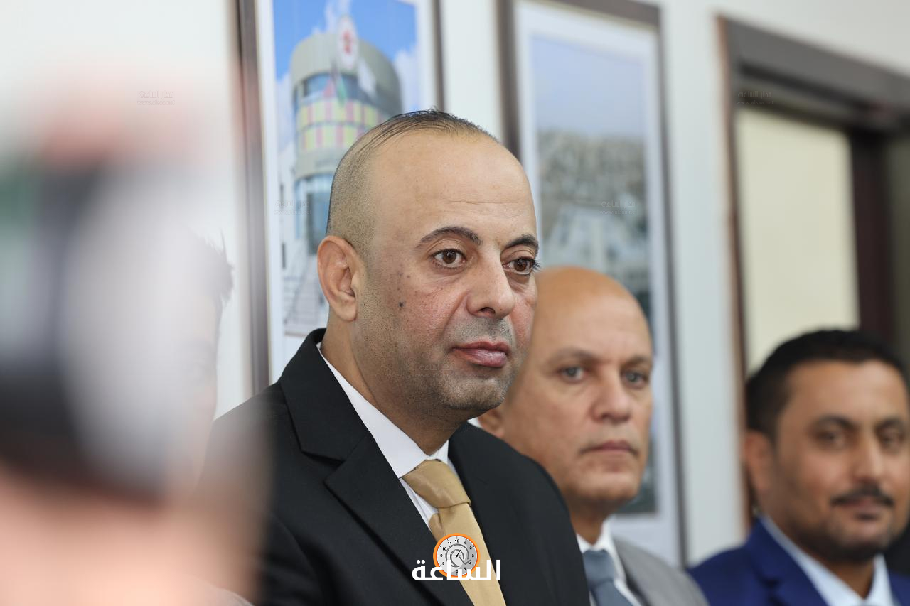 Madar Al-Saa Images 0.6969483719085721