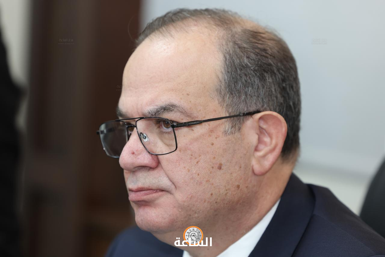 Madar Al-Saa Images 0.9246248358913326