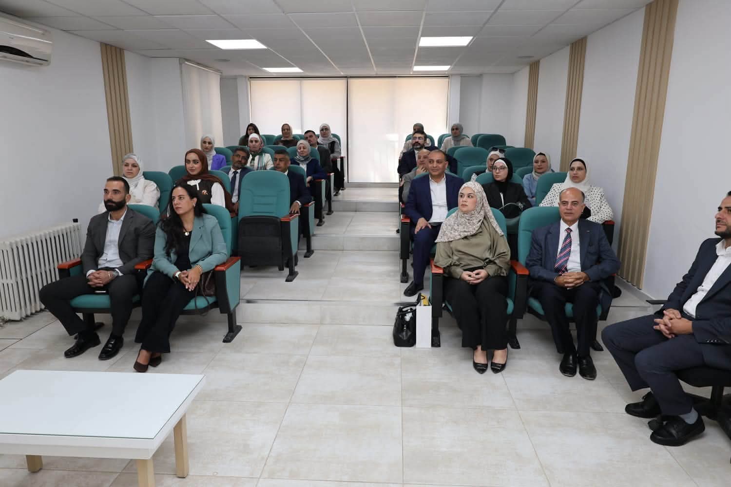 Madar Al-Saa Images 0.8096703825753726