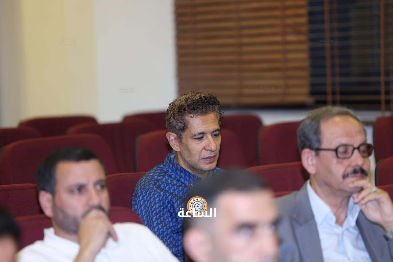 Madar Al-Saa Images 0.047353166343535924
