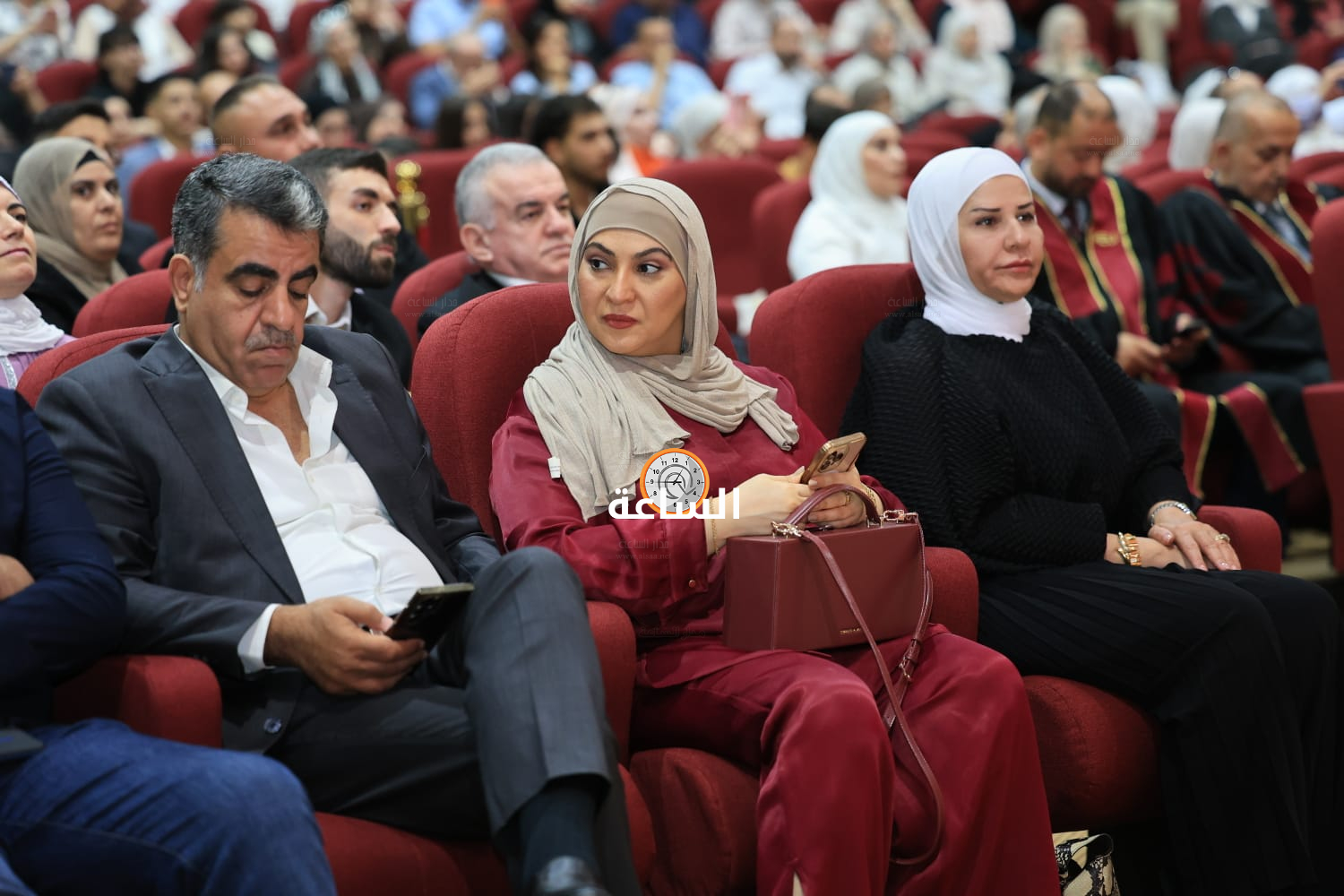 Madar Al-Saa Images 0.4781714760726179
