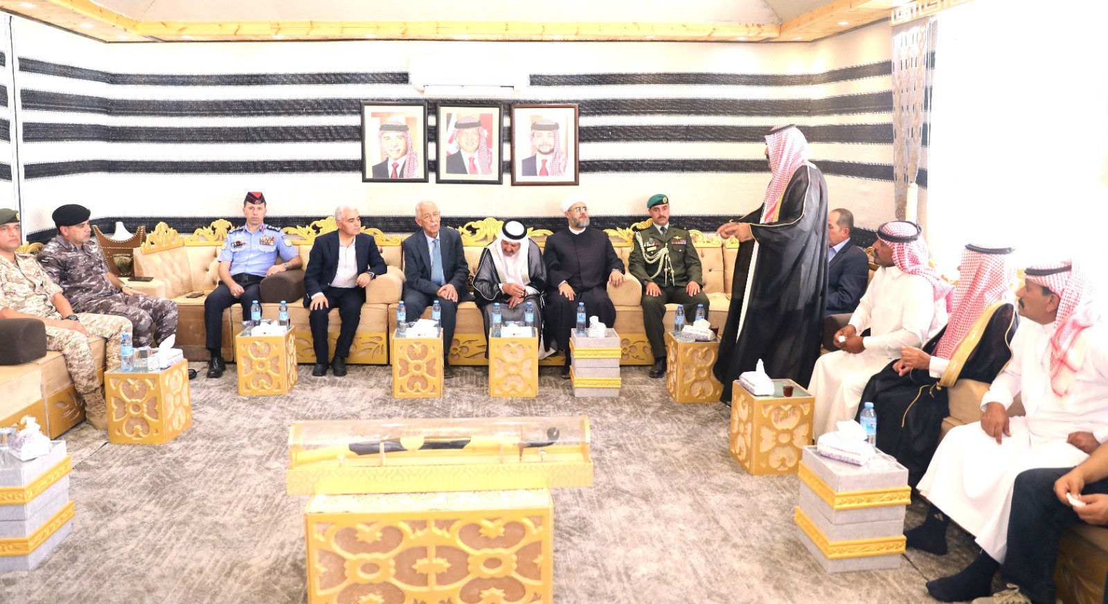 Madar Al-Saa Images 0.6651943808852052