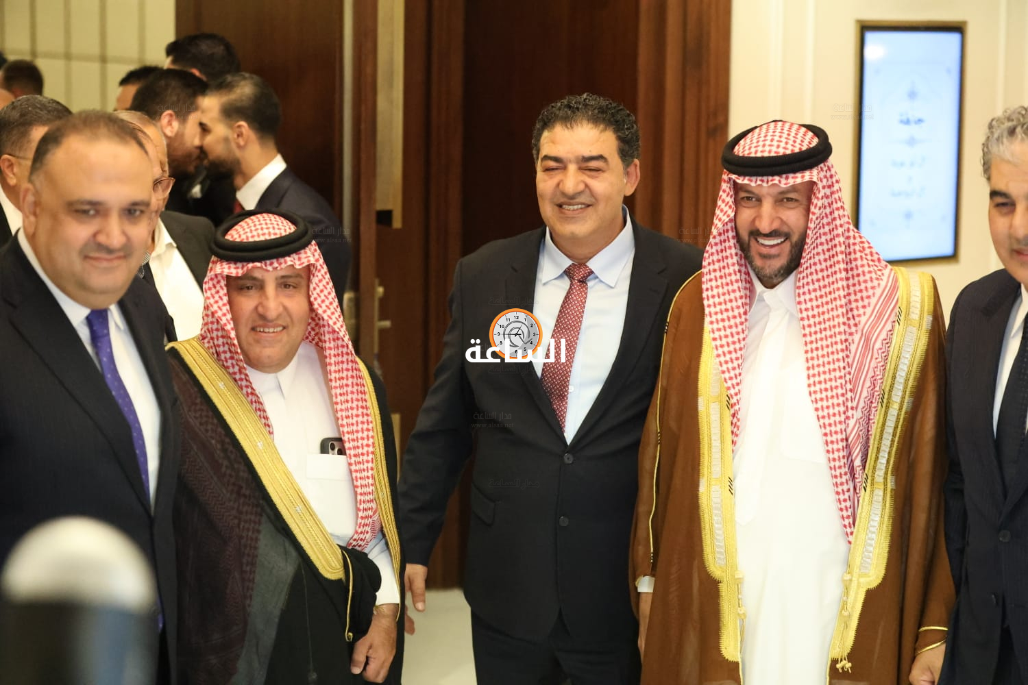 Madar Al-Saa Images 0.1880278943527598