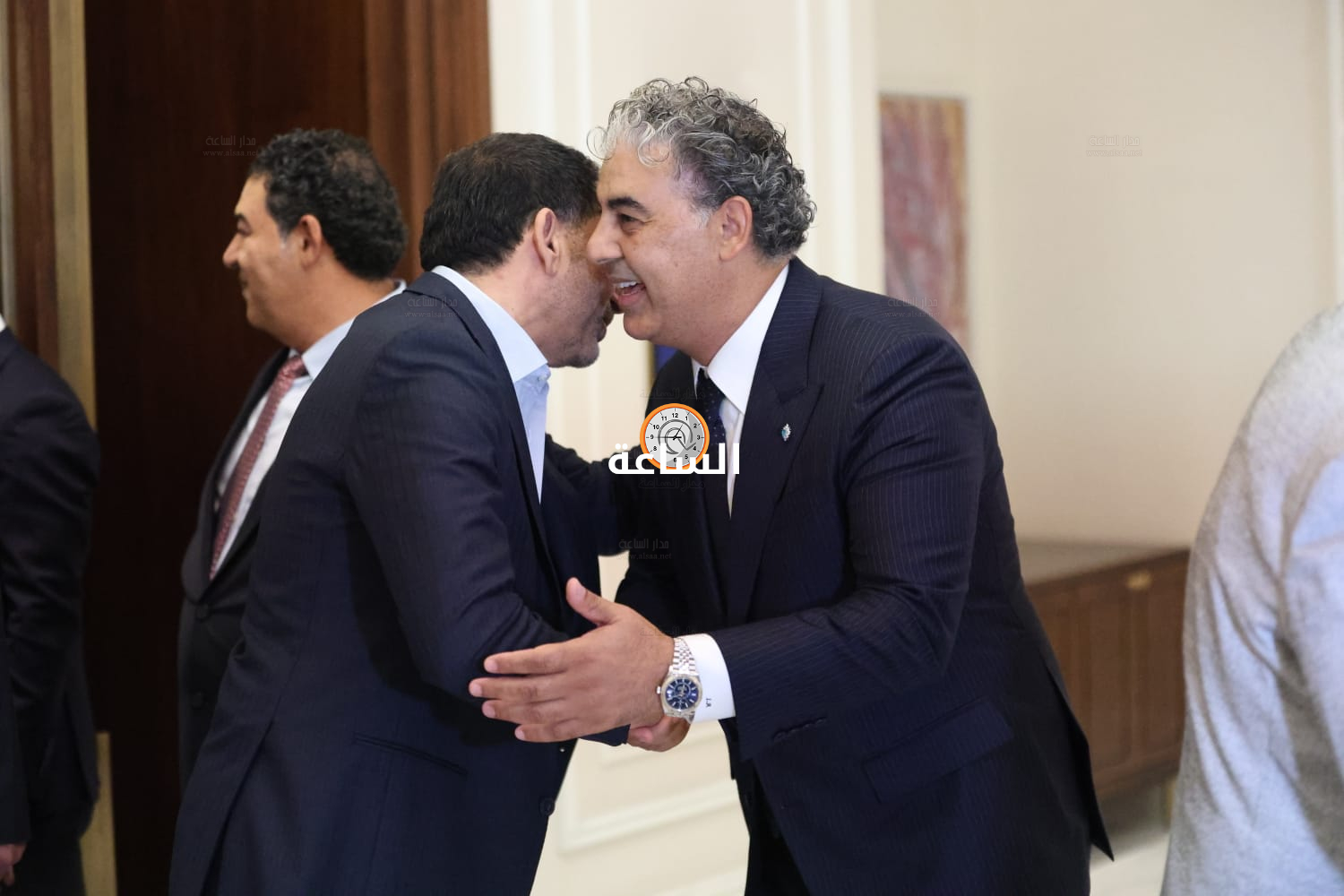 Madar Al-Saa Images 0.41138440156188116
