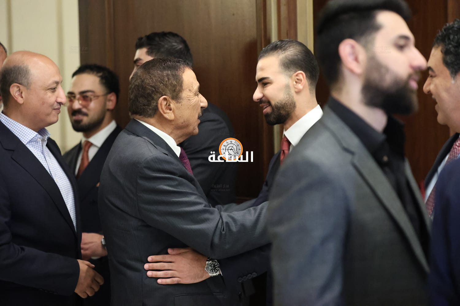 Madar Al-Saa Images 0.6928113921185319