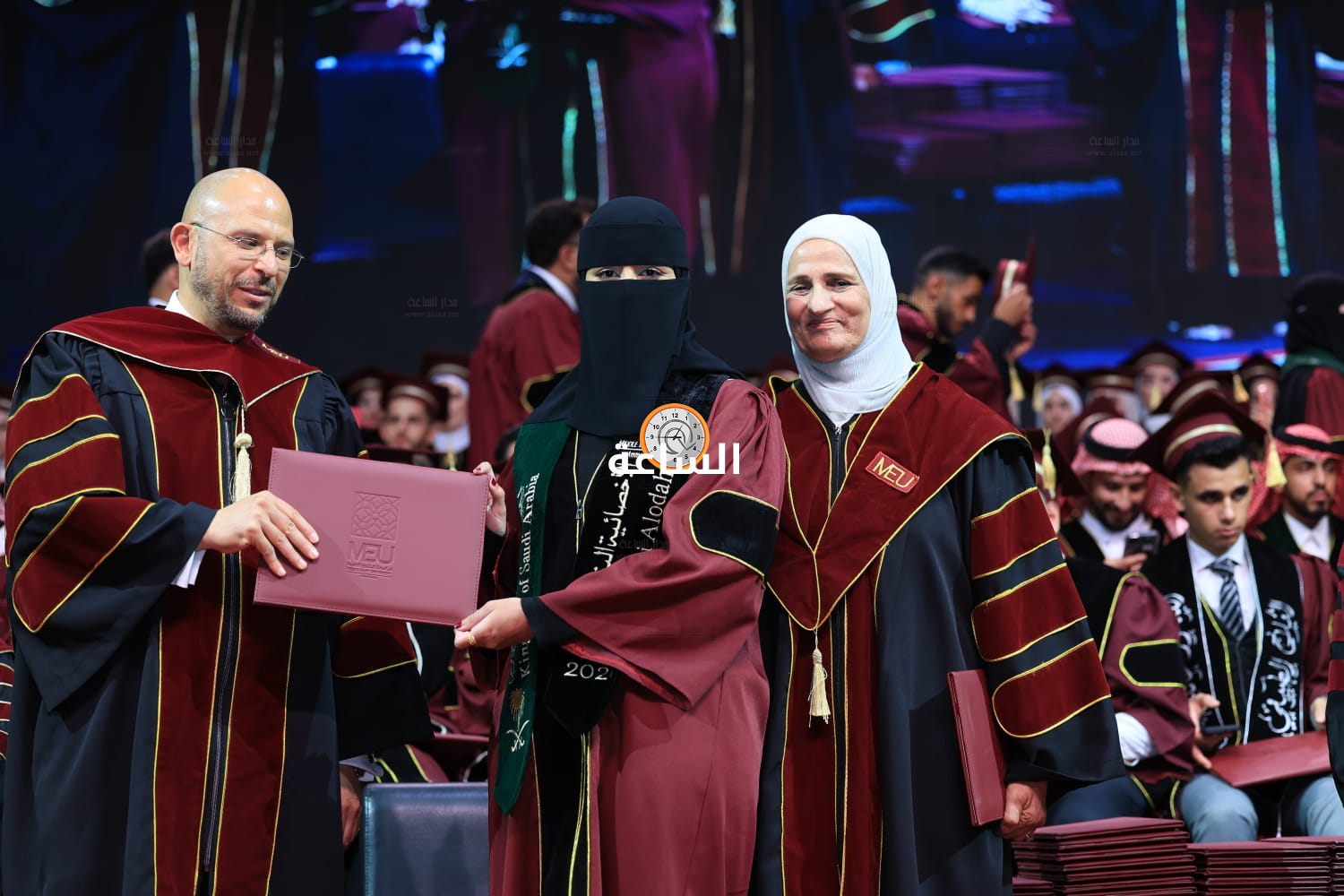 Madar Al-Saa Images 0.042963909904857656