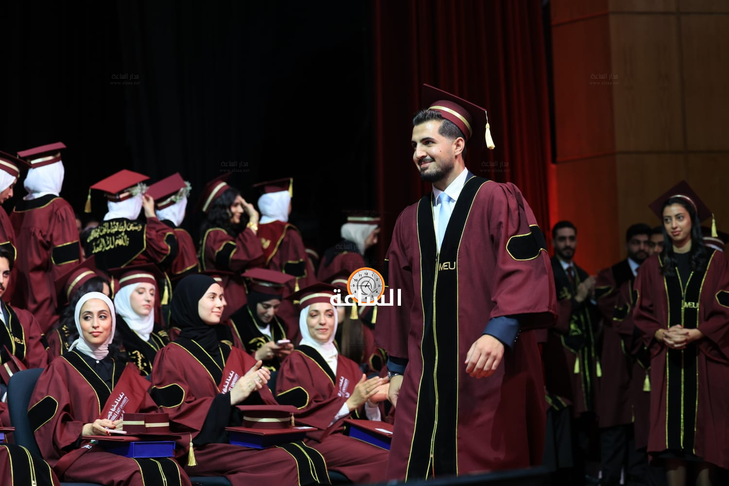 Madar Al-Saa Images 0.9470585590288859