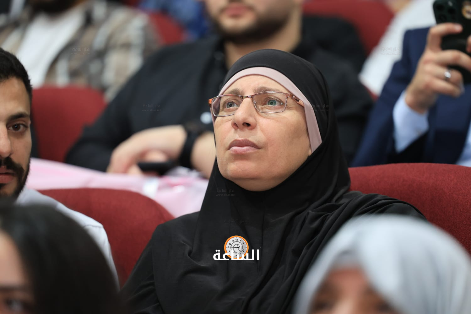 Madar Al-Saa Images 0.7082360048498513
