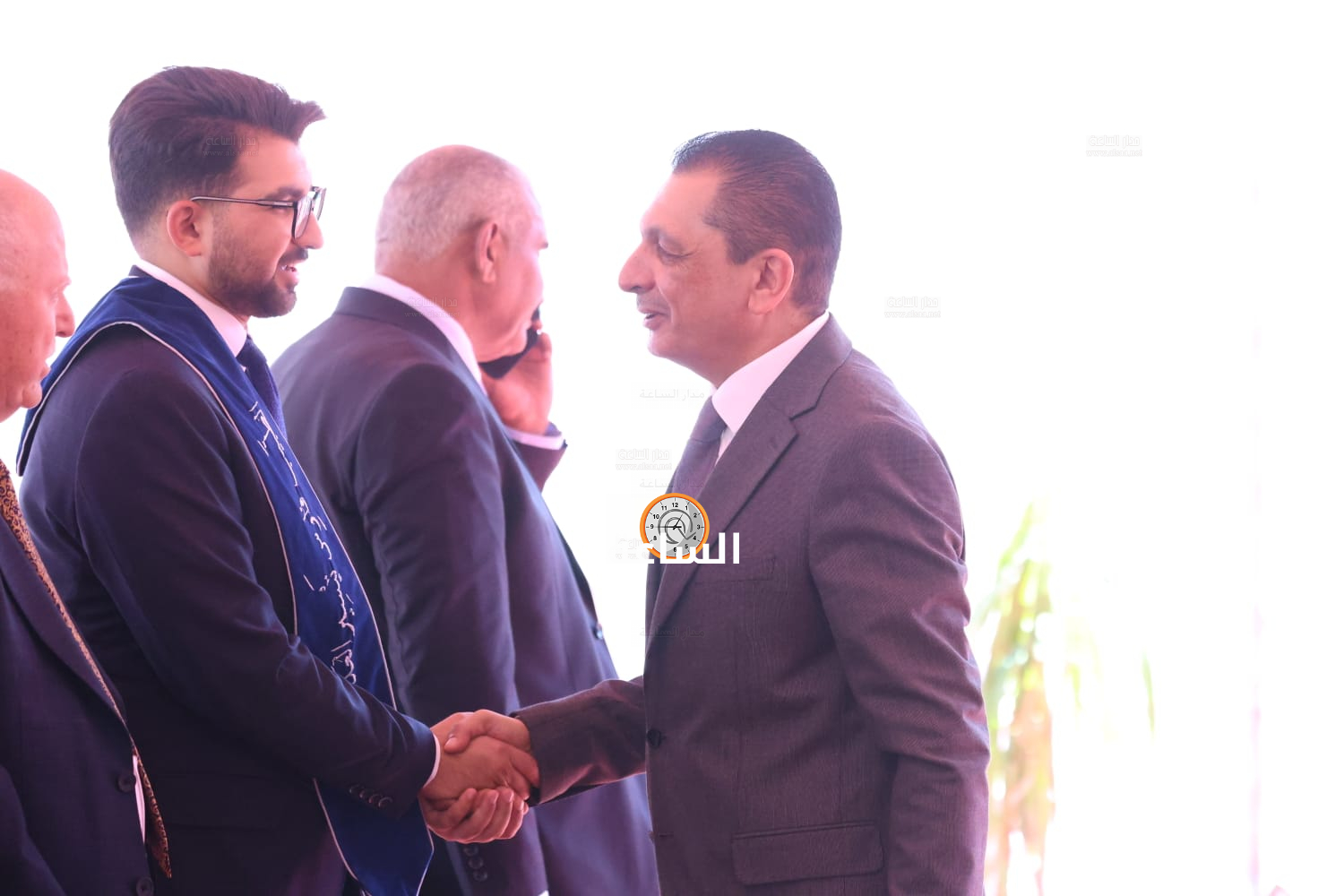 Madar Al-Saa Images 0.5573340657396841