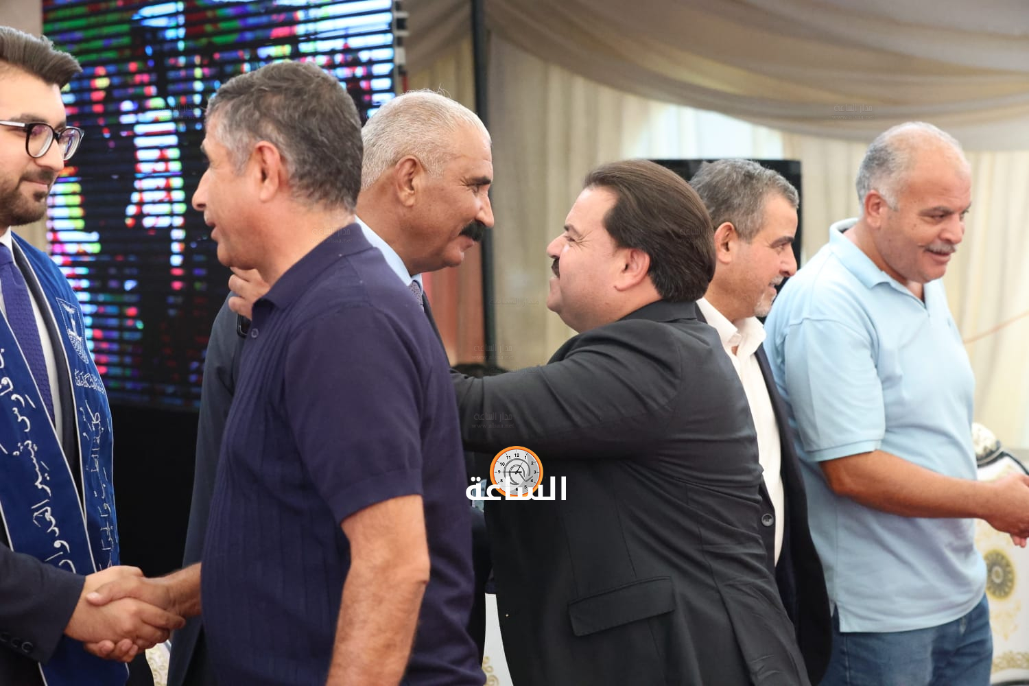 Madar Al-Saa Images 0.5870346432264425