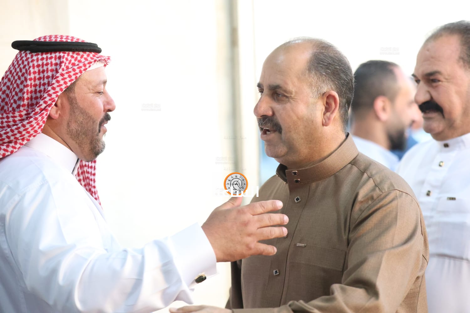 Madar Al-Saa Images 0.5933981345708813