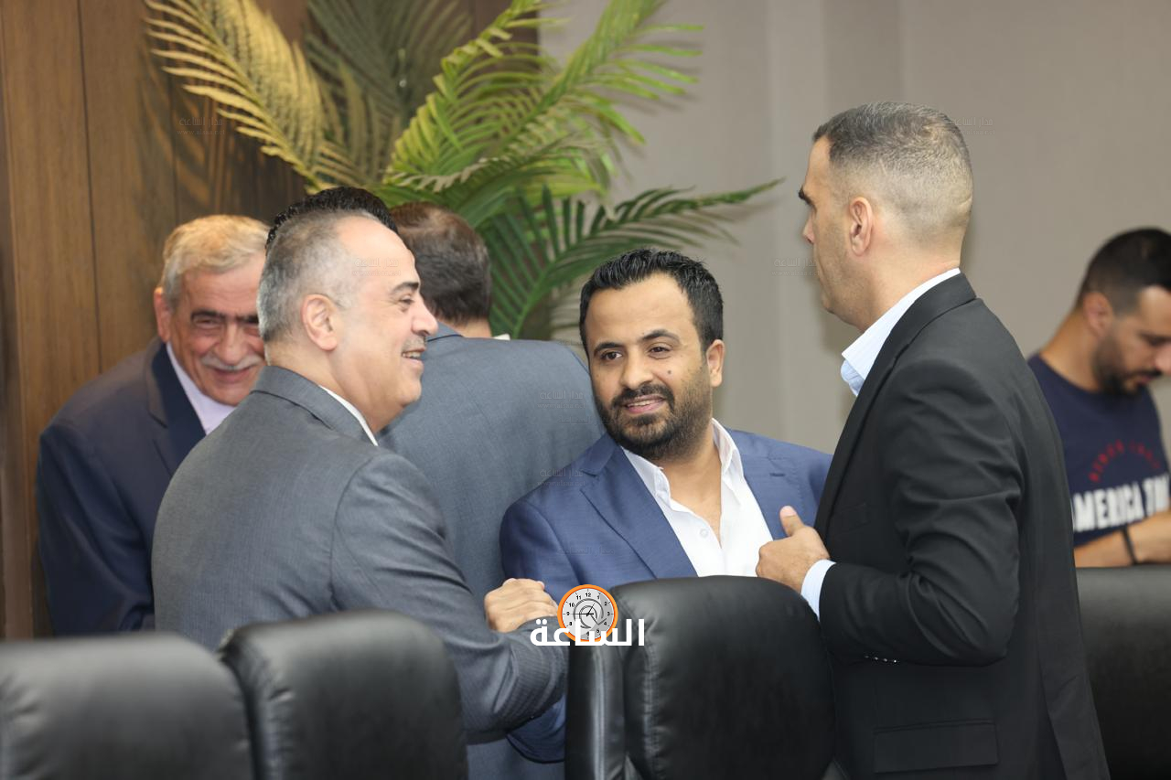 Madar Al-Saa Images 0.9907142245604532