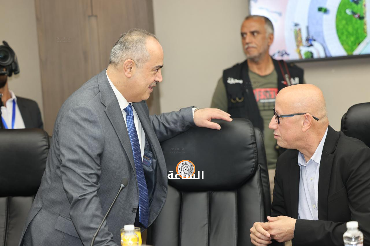 Madar Al-Saa Images 0.7541758683850452