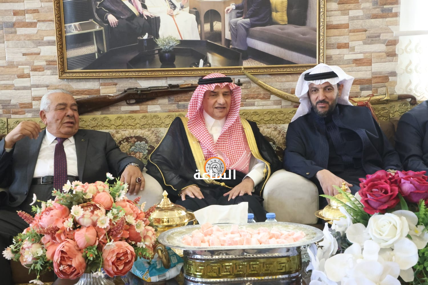 Madar Al-Saa Images 0.4084158315481715