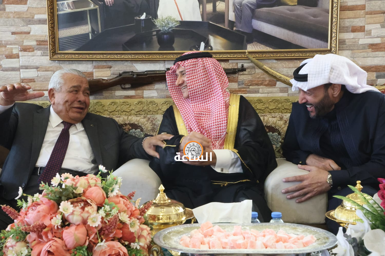 Madar Al-Saa Images 0.8054225715623465