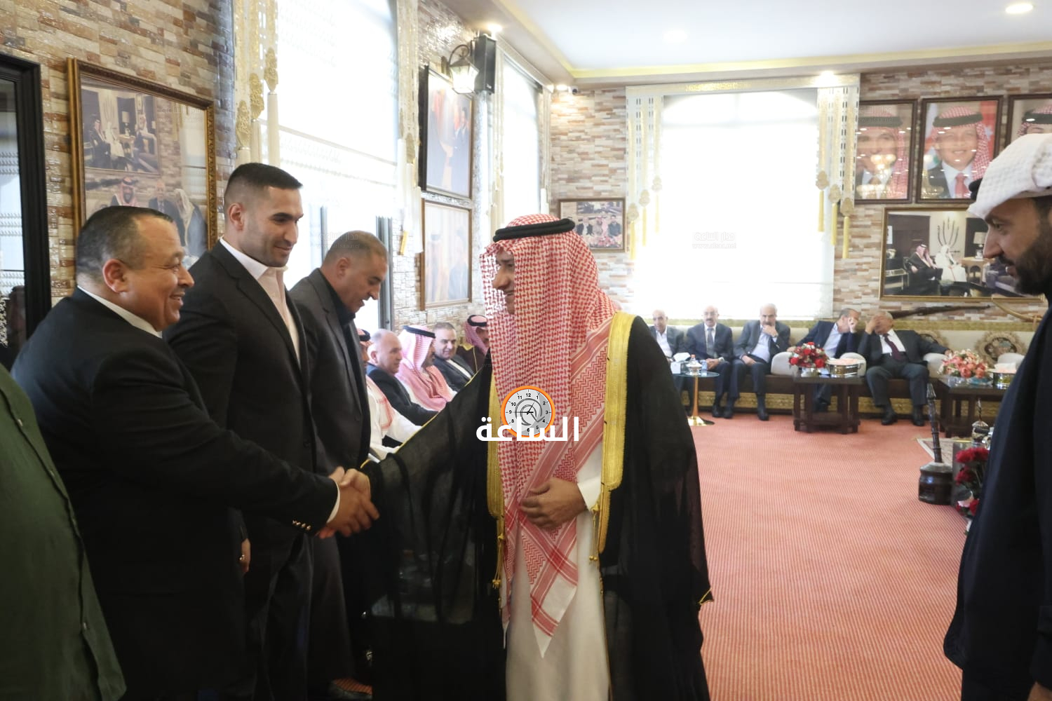 Madar Al-Saa Images 0.7321767255628847