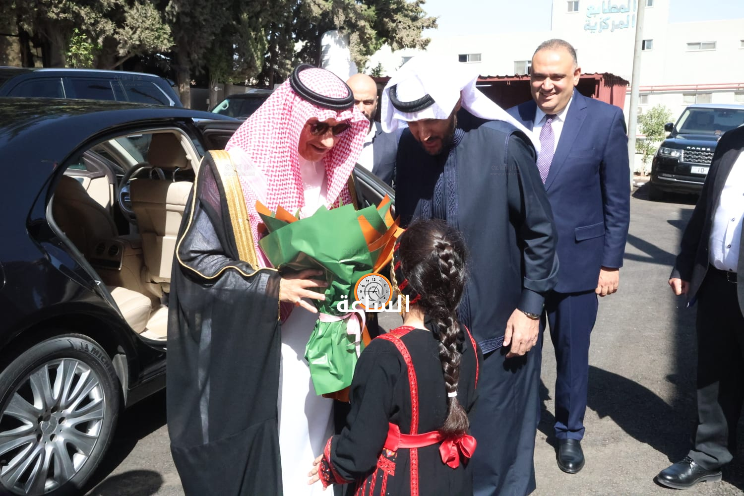 Madar Al-Saa Images 0.6891607053314577